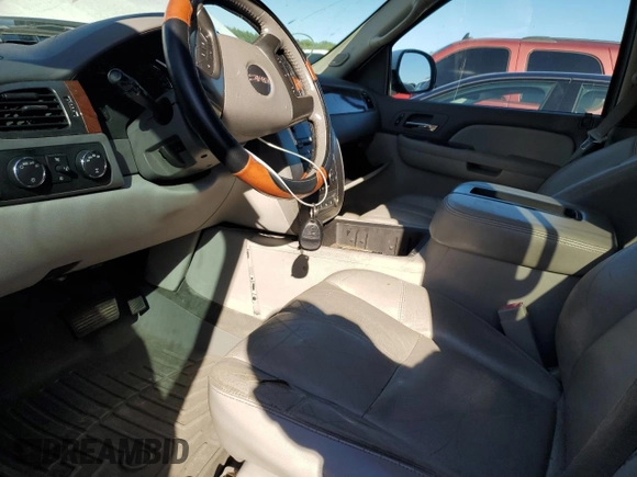 2007 GMC Yukon SLE with VIN 1GKFK13097R145375, listed as a Copart auction lot 72036914 with 0 mi miles and Clean Title. Bid and sale history available at carsss.com. Image 7.