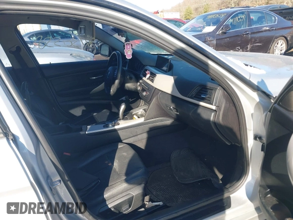 2014 BMW 3 Series 320i xDrive with VIN WBA3C3G51ENR25515, listed as a IAAI auction lot 41150558 with Not Provided miles. Bid and sale history available at carsss.com. Image 5.