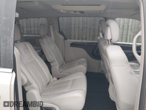 2013 Chrysler Town & Country Limited with VIN 2C4RC1GG2DR536256, listed as a IAAI auction lot 42027427 with 126,447 mi miles. Bid and sale history available at carsss.com. Image 8.