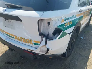 2021 Ford Police Interceptor Utility z VIN 1FM5K8AB0MGB04298, wystawiony jako IAAI lot #40204106 z przebiegiem 74 293 mil mil oraz . Historia ofert i sprzedaży dostępna na DreamBid. Obrazek 18.