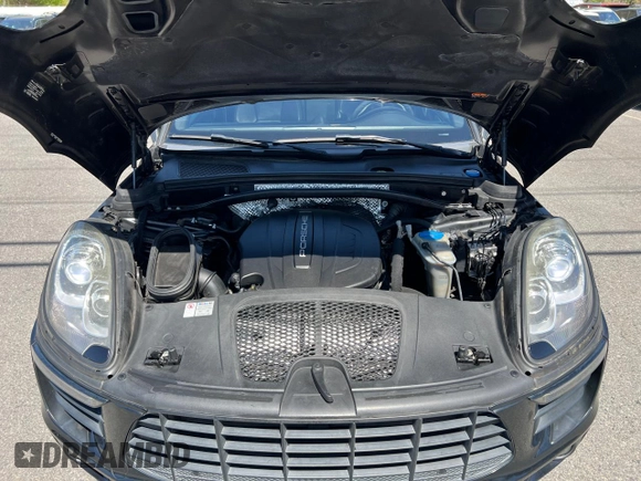 2018 Porsche Macan с VIN WP1AA2A53JLB05508, выставлен на аукционе Copart как лот 55918175 с пробегом 158 277 миль миль и Чистый • Clean title. История ставок и продаж доступна на DreamBid. Изображение 8.