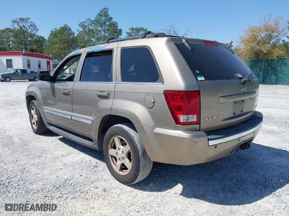2005 Jeep Grand Cherokee Limited with VIN 1J4HR58N05C523654, listed as a IAAI auction lot 41733481 with 1 mi miles. Bid and sale history available at carsss.com. Image 3.