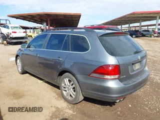 2014 Volkswagen Jetta TDI w/Sunroof z VIN 3VWPL7AJ8EM600921, wystawiony jako IAAI lot #42682570 z przebiegiem 148 591 mil mil oraz . Historia ofert i sprzedaży dostępna na DreamBid. Obrazek 3.