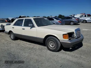 1983 Mercedes-Benz 300 SD z VIN WDBCB20A3DB048998, wystawiony jako Copart lot #57693265 z przebiegiem 155 727 mil mil oraz Czysty tytuł • Clean title. Historia ofert i sprzedaży dostępna na DreamBid. Obrazek 4.