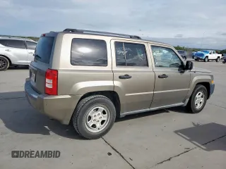 2008 Jeep Patriot Sport with VIN 1J8FT28W78D518545, listed as a Copart auction lot 50783435 with 177,788 mi miles and Salvage Title. Bid and sale history available at carsss.com. Image 3.