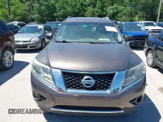 2015 Nissan Pathfinder SV with VIN 5N1AR2MN9FC673089, listed as a IAAI auction lot 42252431 with Not provided miles and . Bid and sale history available at DreamBid. Image 6.