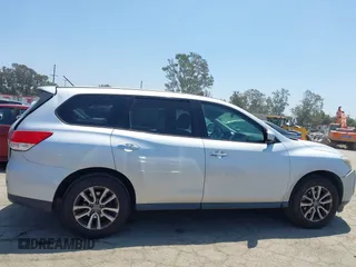 2013 Nissan Pathfinder SL z VIN 5N1AR2MN2DC676705, wystawiony jako IAAI lot #42407363 z przebiegiem 152 610 mil mil oraz . Historia ofert i sprzedaży dostępna na DreamBid. Obrazek 14.