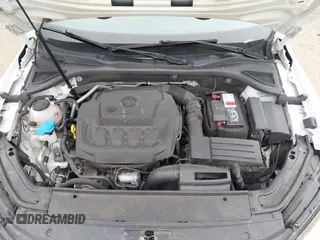 2019 Volkswagen Passat Wolfsburg Edition z VIN 1VWLA7A38KC004758, wystawiony jako IAAI lot #42404110 z przebiegiem 71 694 mil mil oraz . Historia ofert i sprzedaży dostępna na DreamBid. Obrazek 10.