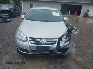 2010 Volkswagen Jetta S с VIN 3VWJZ7AJ5AM089487, выставлен на аукционе IAAI как лот 42316678 с пробегом 148 571 миль миль и . История ставок и продаж доступна на DreamBid. Изображение 13.