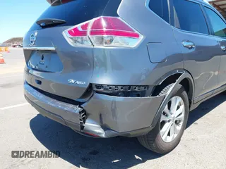 2015 Nissan Rogue SV z VIN 5N1AT2MK1FC853092, wystawiony jako IAAI lot #42327990 z przebiegiem 92 794 mil mil oraz . Historia ofert i sprzedaży dostępna na DreamBid. Obrazek 6.