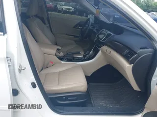 2016 Honda Accord Touring with VIN 1HGCR3F90GA020734, listed as a IAAI auction lot 42474951 with 126,304 mi miles and . Bid and sale history available at DreamBid. Image 5.