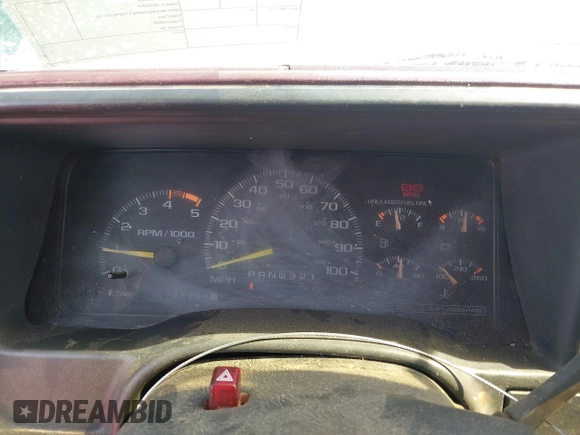 1995 GMC Sierra 1500 z VIN 2GTEK19K0S1580688, wystawiony jako IAAI lot #41811015 z przebiegiem 143 260 mil mil oraz . Historia ofert i sprzedaży dostępna na DreamBid. Obrazek 7.