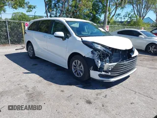 2025 Toyota Sienna LE z VIN 5TDKRKEC1SS225251, wystawiony jako IAAI lot #41830808 z przebiegiem 7 461 mil mil oraz . Historia ofert i sprzedaży dostępna na DreamBid. Obrazek 1.