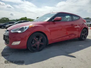 2016 Hyundai Veloster z VIN KMHTC6AD4GU282800, wystawiony jako Copart lot #55255865 z przebiegiem 119 331 mil mil oraz Szkoda całkowita • Salvage title. Historia ofert i sprzedaży dostępna na DreamBid. Obrazek 1.