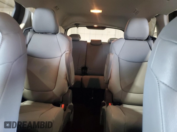 2024 Toyota Sienna XLE with VIN 5TDYSKFC5RS142123, listed as a Copart auction lot 42911995 with 4,003 mi miles and Salvage Title. Bid and sale history available at DreamBid. Image 10.