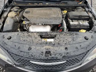 2015 Chrysler 200 S with VIN 1C3CCCBB9FN680839, listed as a Copart auction lot 61400265 with 143,228 mi miles and Salvage title. Bid and sale history available at DreamBid. Image 11.