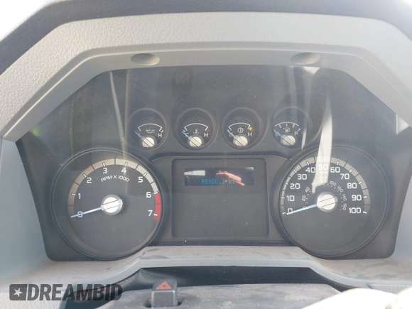 2013 Ford F-250 XL z VIN 1FT7W2A60DEB46693, wystawiony jako IAAI lot #42032373 z przebiegiem 93 900 mil mil oraz . Historia ofert i sprzedaży dostępna na DreamBid. Obrazek 7.