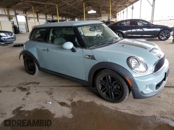 2012 MINI Hardtop S with VIN WMWSV3C5XCT387692, listed as a Copart auction lot 56420445 with 84,123 mi miles and Salvage title. Bid and sale history available at DreamBid. Image 4.