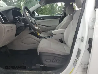 2021 Hyundai Tucson Value z VIN KM8J33A4XMU385687, wystawiony jako Copart lot #56474325 z przebiegiem 73 291 mil mil oraz Szkoda całkowita • Salvage title. Historia ofert i sprzedaży dostępna na DreamBid. Obrazek 7.
