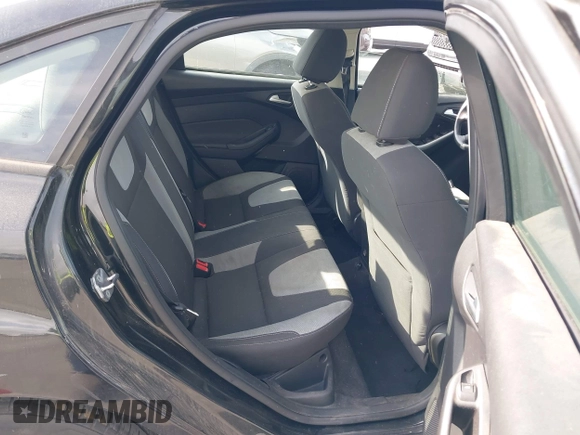 2012 Ford Focus SE with VIN 1FAHP3F27CL392394, listed as a IAAI auction lot 41909902 with 81,703 mi miles. Bid and sale history available at carsss.com. Image 8.