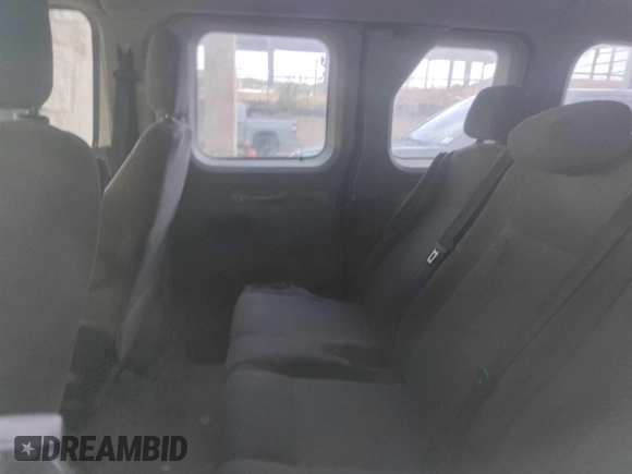 2016 Ford Transit XL z VIN 1FBZX2ZM3GKA39429, wystawiony jako IAAI lot #42789691 z przebiegiem 180 054 mil mil oraz . Historia ofert i sprzedaży dostępna na DreamBid. Obrazek 40.