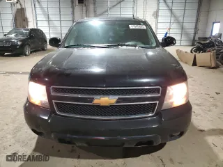2013 Chevrolet Suburban LT with VIN 1GNSKJE79DR235536, listed as a Copart auction lot 41865805 with 231,576 mi miles and Clean Title. Bid and sale history available at carsss.com. Image 5.