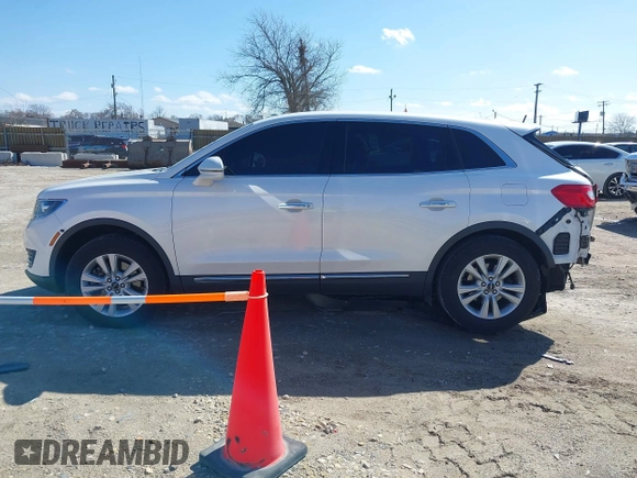 2018 Lincoln MKX Premiere z VIN 2LMPJ6JR7JBL45554, wystawiony jako IAAI lot #41866850 z przebiegiem 90 685 mil mil oraz . Historia ofert i sprzedaży dostępna na DreamBid. Obrazek 15.