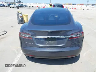2016 Tesla Model S 90D with VIN 5YJSA1E22GF138236, listed as a IAAI auction lot 42532245 with 72,839 mi miles and . Bid and sale history available at DreamBid. Image 17.
