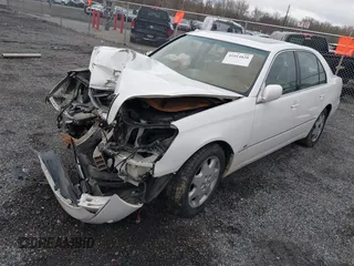 2001 Lexus LS 430 with VIN JTHBN30F610011083, listed as a IAAI auction lot 41914820 with 169,995 mi miles. Bid and sale history available at carsss.com. Image 17.
