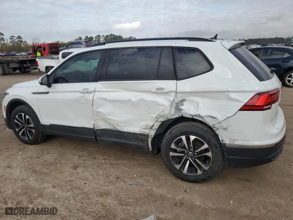 2022 Volkswagen Tiguan S with VIN 3VV1B7AX6NM088271, listed as a Copart auction lot 85141414 with 28,097 mi miles and Salvage Title. Bid and sale history available at carsss.com. Image 2.