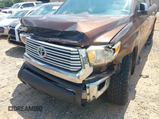 2014 Toyota Tundra Limited with VIN 5TFHW5F19EX400636, listed as a IAAI auction lot 42626818 with 267,402 mi miles and . Bid and sale history available at DreamBid. Image 18.