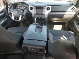 2016 Toyota Tundra SR5 z VIN 5TFDW5F1XGX505459, wystawiony jako Copart lot #55974755 z przebiegiem 208 358 mil mil oraz Szkoda całkowita • Salvage title. Historia ofert i sprzedaży dostępna na DreamBid. Obrazek 8.
