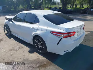 2020 Toyota Camry SE z VIN 4T1G11AK6LU929149, wystawiony jako IAAI lot #41837890 z przebiegiem 101 179 mil mil oraz . Historia ofert i sprzedaży dostępna na DreamBid. Obrazek 3.