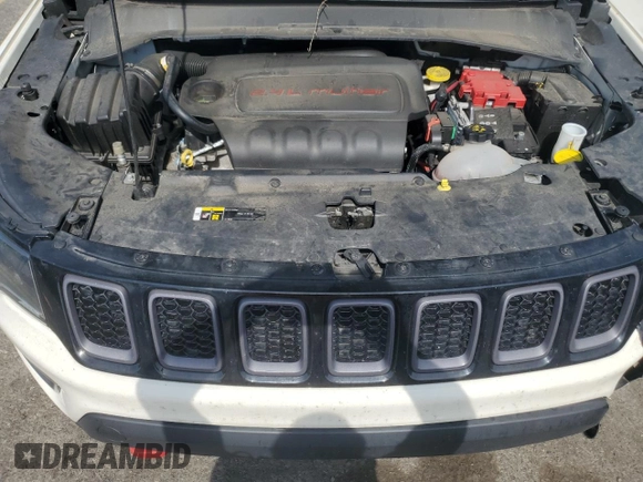 2019 Jeep Compass Trailhawk with VIN 3C4NJDDB5KT647778, listed as a Copart auction lot 62032515 with 51,505 mi miles and Salvage title. Bid and sale history available at DreamBid. Image 12.