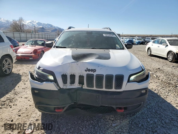 2019 Jeep Cherokee Trailhawk with VIN 1C4PJMBX7KD336494, listed as a Copart auction lot 50346545 with 69,994 mi miles and Salvage Title. Bid and sale history available at DreamBid. Image 5.