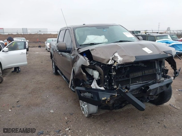 2015 Ford F-150 XLT w/HD Payload Pkg with VIN 1FTFW1EF6FFB17468, listed as a IAAI auction lot 41543094 with 208,909 mi miles. Bid and sale history available at carsss.com. Image 1.