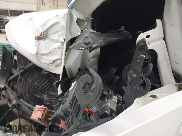 2017 GMC Sierra 1500 Denali with VIN 3GTU2PEJ7HG238165, listed as a IAAI auction lot 41727358 with Not Provided miles and . Bid and sale history available at DreamBid. Image 18.