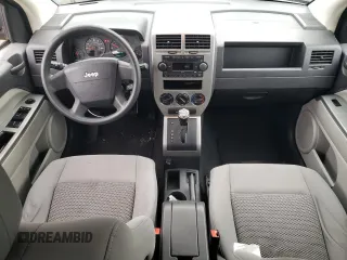 2007 Jeep Compass Sport with VIN 1J8FT470X7D261453, listed as a Copart auction lot 81710234 with 174,118 mi miles and Salvage Title. Bid and sale history available at carsss.com. Image 8.