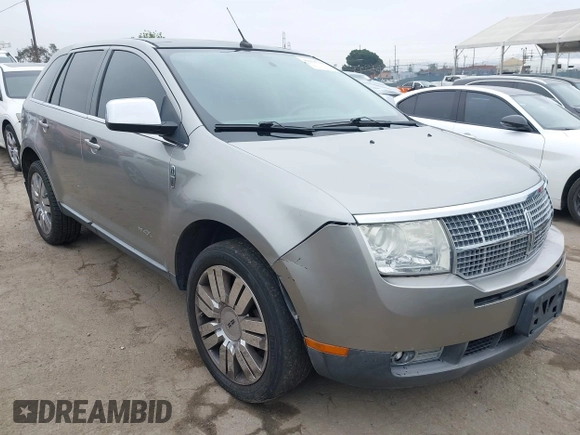2008 Lincoln MKX z VIN 2LMDU88C08BJ36819, wystawiony jako IAAI lot #42258334 z przebiegiem 88 598 mil mil oraz . Historia ofert i sprzedaży dostępna na DreamBid. Obrazek 1.