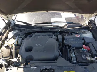 2018 Nissan Maxima SR with VIN 1N4AA6AP7JC407982, listed as a IAAI auction lot 41960196 with 63,969 mi miles. Bid and sale history available at carsss.com. Image 10.