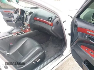 2012 Lexus LS 460 L z VIN JTHGL5EF3C5045004, wystawiony jako IAAI lot #42466634 z przebiegiem Nie podano mil oraz . Historia ofert i sprzedaży dostępna na DreamBid. Obrazek 5.