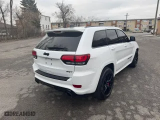 2021 Jeep Grand Cherokee SRT with VIN 1C4RJFDJXMC768325, listed as a Copart auction lot 52925255 with 14,833 mi miles and Clean Title. Bid and sale history available at carsss.com. Image 4.