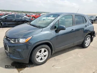 2021 Chevrolet Trax LS z VIN KL7CJKSB6MB314988, wystawiony jako Copart lot #51323615 z przebiegiem 53 046 mil mil oraz Szkoda całkowita • Salvage title. Historia ofert i sprzedaży dostępna na DreamBid. Obrazek 1.