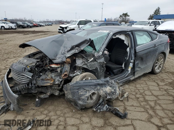 2020 Ford Fusion SE with VIN 3FA6P0HD4LR140947, listed as a Copart auction lot 83263774 with 0 mi miles and Non Repairable. Bid and sale history available at carsss.com. Image 1.