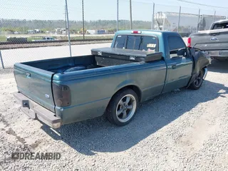 1997 Ford Ranger XLT with VIN 1FTCR10AXVPA91407, listed as a IAAI auction lot 42076626 with 224,707 mi miles and . Bid and sale history available at DreamBid. Image 4.