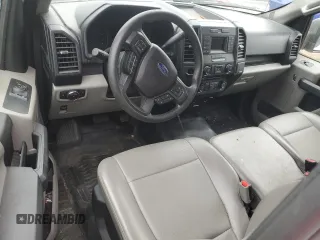 2017 Ford F-150 XL z VIN 1FTMF1C89HKE44162, wystawiony jako Copart lot #60823905 z przebiegiem 28 180 mil mil oraz Szkoda całkowita • Salvage title. Historia ofert i sprzedaży dostępna na DreamBid. Obrazek 8.