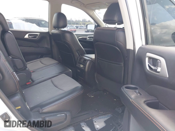 2019 Nissan Pathfinder S z VIN 5N1DR2MN4KC637723, wystawiony jako IAAI lot #41813351 z przebiegiem 100 227 mil mil oraz . Historia ofert i sprzedaży dostępna na DreamBid. Obrazek 8.