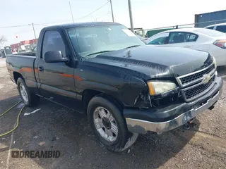 2006 Chevrolet Silverado 1500 Work Truck with VIN 1GCEC14X06Z104048, listed as a IAAI auction lot 42070486 with 194,347 mi miles. Bid and sale history available at carsss.com. Image 1.