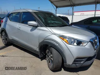2020 Nissan Kicks SV z VIN 3N1CP5CV2LL538187, wystawiony jako IAAI lot #42225191 z przebiegiem 41 901 mil mil oraz . Historia ofert i sprzedaży dostępna na DreamBid. Obrazek 1.