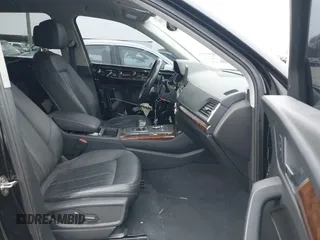 2018 Audi Q5 Premium with VIN WA1ANAFY1J2141197, listed as a IAAI auction lot 41427699 with 85,263 mi miles. Bid and sale history available at carsss.com. Image 5.